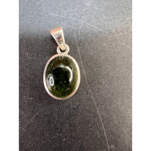 NEW Vintage green gem tourmaline sterling silver pendant 2.28 grams - Picture 12 of 14